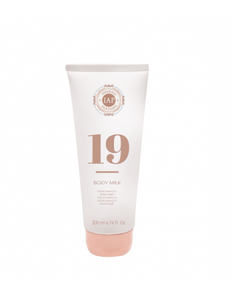 Iap Pharma 19 body milk profumato fragranza floreale 200ml